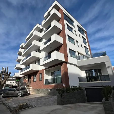 Rezidential -50m Faleza Apartament *